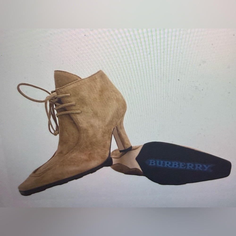 Burberry Beige Suede Heeled Boots, NWTS in box w/dust cover size sz 38.5=8/8.5/7